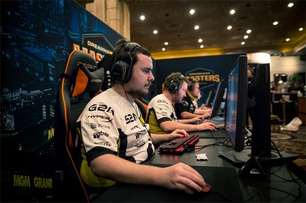 的过度行为 的过度行为